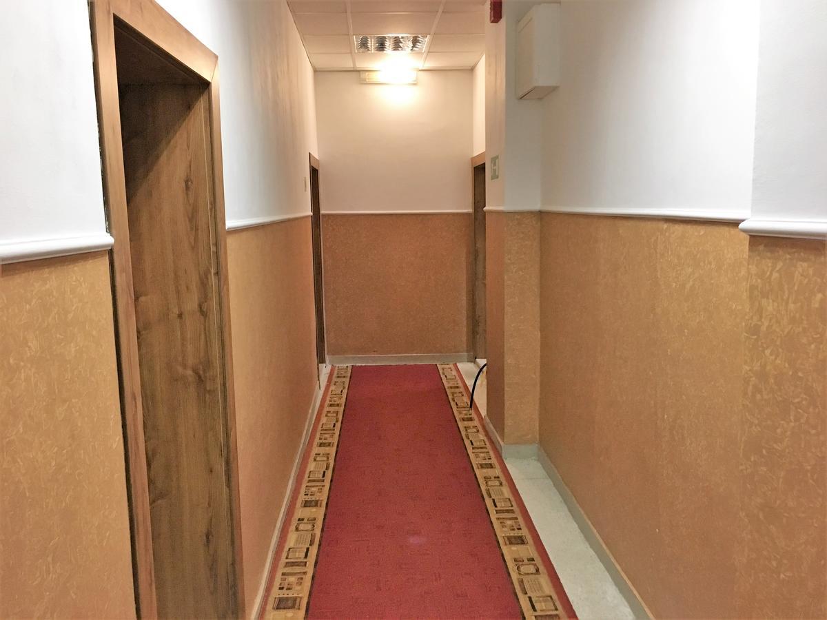 维丁 Danubian酒店 外观 照片